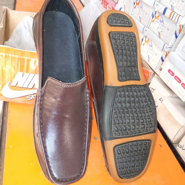 Men's shoes