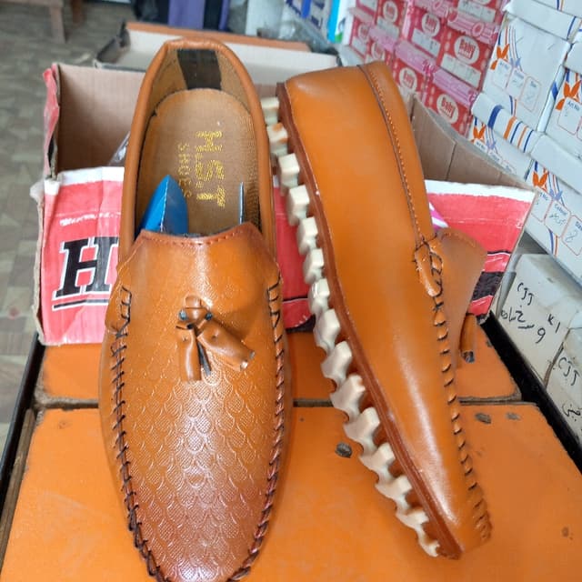 Men's shoes