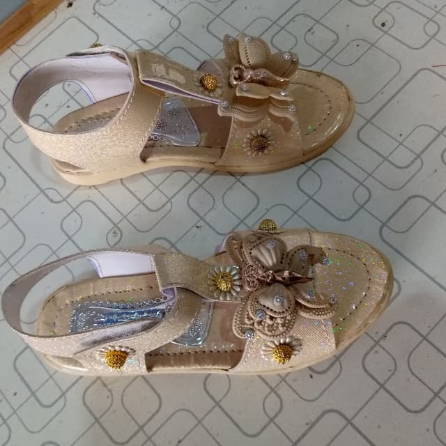 Sandle shoes